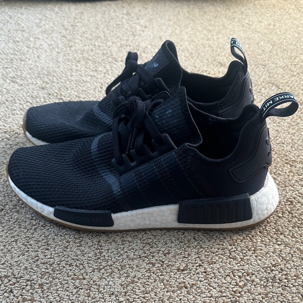 Adidas NMD R1 - Picture 2 of 6